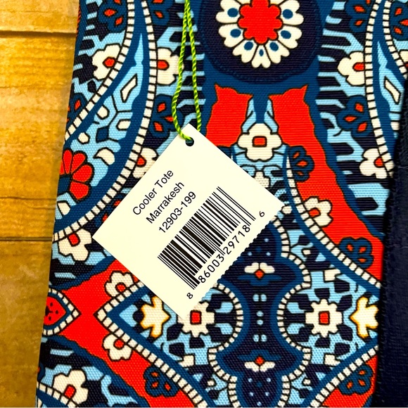 Vera Bradley Cooler Tote Marrakesh NWT - Picture 3 of 6